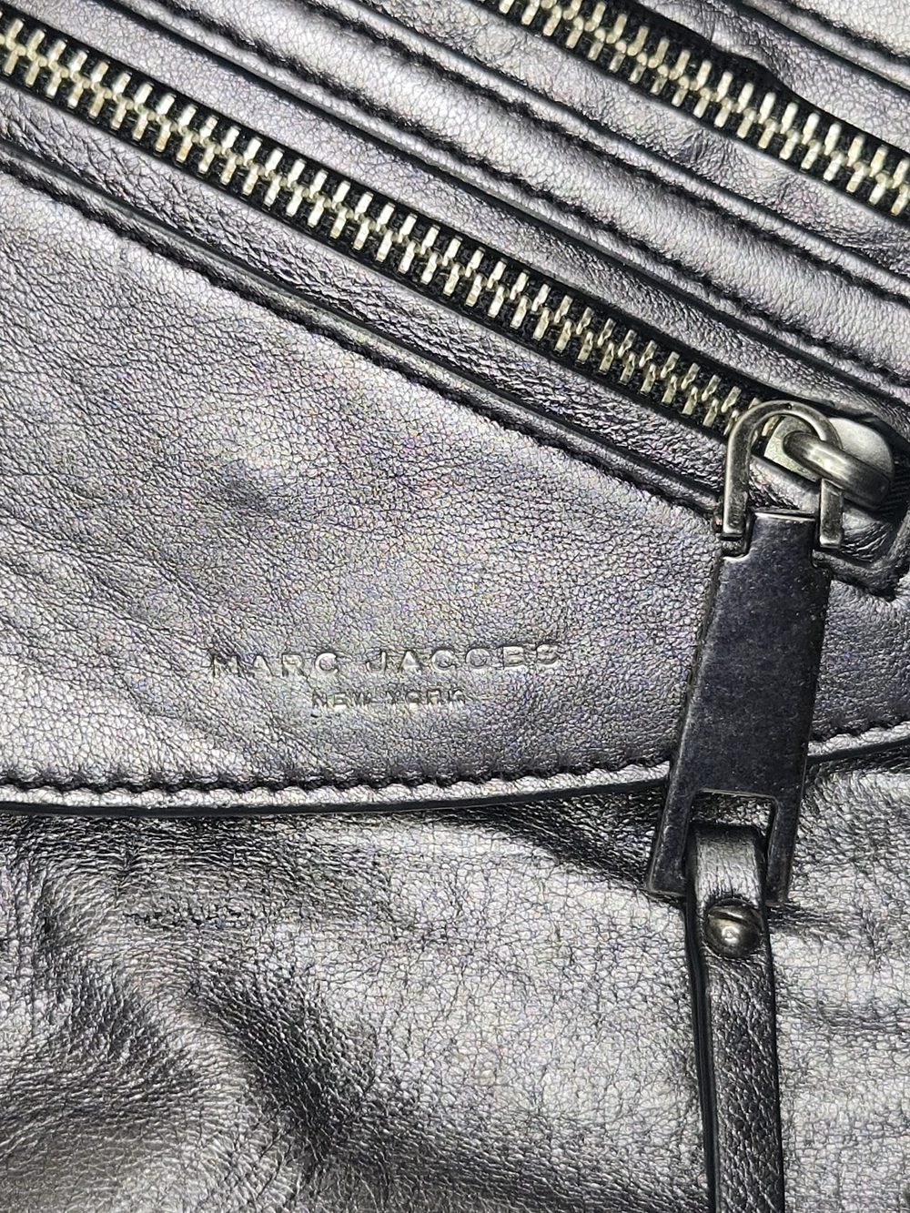 Marc Jacobs Black Leather Crossbody Bag - Picture 2 of 6